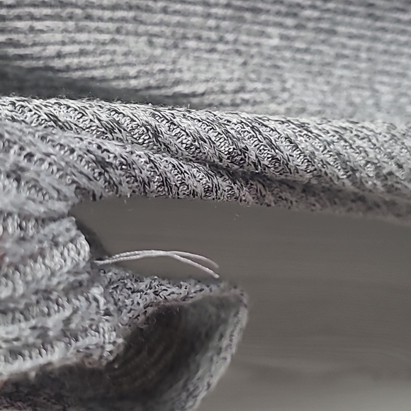 Duster - Picture 3 of 7